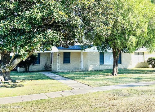 a-801 2nd St, Rayne, LA, 70578-5013 | Card Image