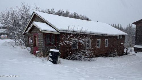 147 E Pioneer Ave, Homer, AK, 99603-7531 | Card Image