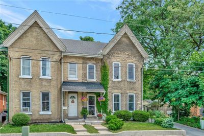 109 St Paul Ave, House other with 3 bedrooms, 2 bathrooms and 2 parking in Brantford ON | Image 2