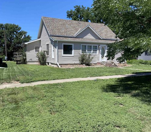 306 Lincoln St, Farnam, NE, 69029-7059 | Card Image
