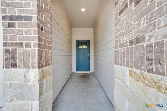 1306 Camden Ln, House other with 4 bedrooms, 2 bathrooms and null parking in Lockhart TX | Image 4