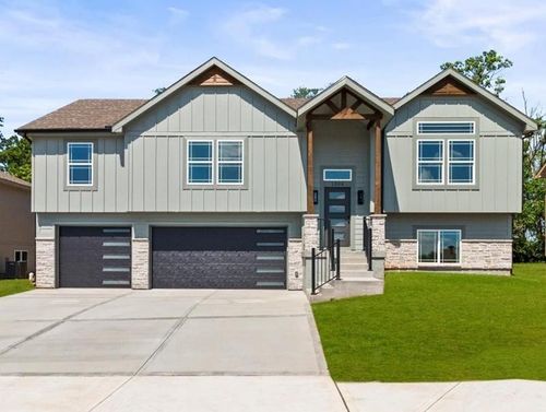 1308 N Holland Dr, Independence, MO, 64056-3116 | Card Image