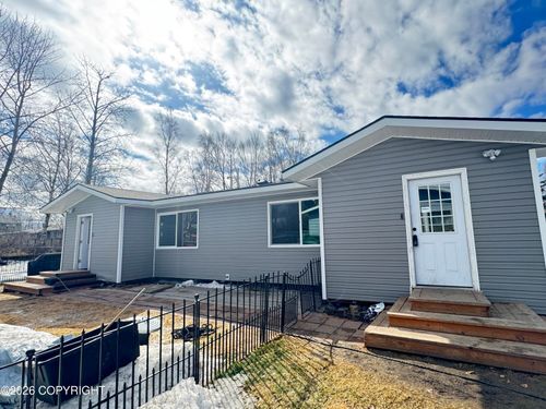 400 Fischer Ave, Anchorage, AK, 99518-1841 | Card Image