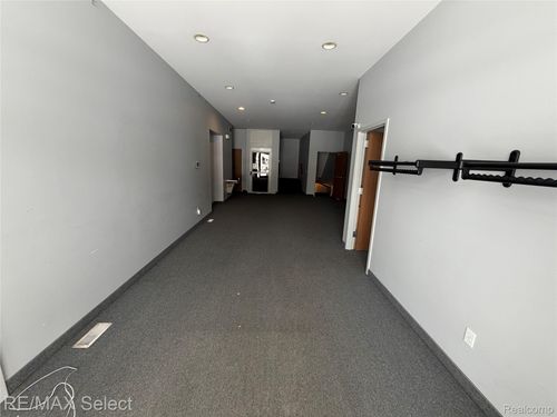 3302 Whittier Ave, Flint, MI, 48506-4717 | Card Image