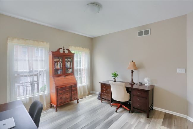 135 Linden Ct, Condo with 3 bedrooms, 3 bathrooms and 2 parking in Seven Fields PA | Image 34