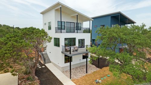 675 Hummingbird Hl, Canyon Lake, TX, 78133-5844 | Card Image