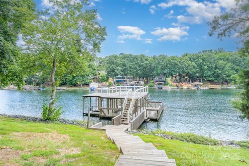141 Sunrise Pt, New London, NC, 28127-9383 | Card Image
