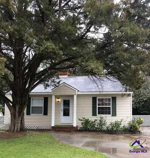 122 Tinker Blvd, Warner Robins, GA, 31093-3242 | Card Image