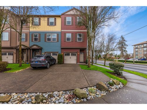 8201 Ne 53rd Way, Vancouver, WA, 98662-5985 | Card Image