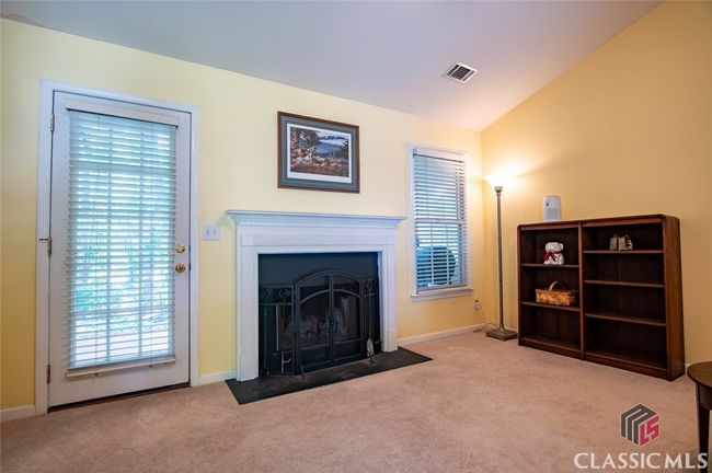 165 Spring Lake Dr, House other with 3 bedrooms, 2 bathrooms and 2 parking in Athens GA | Image 7