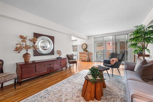 6b-3 Salisbury Point, Orangetown, NY, 10960 | Card Image