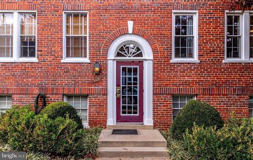 12618-2021 Key Blvd, ARLINGTON, VA, 22201-3427 | Card Image