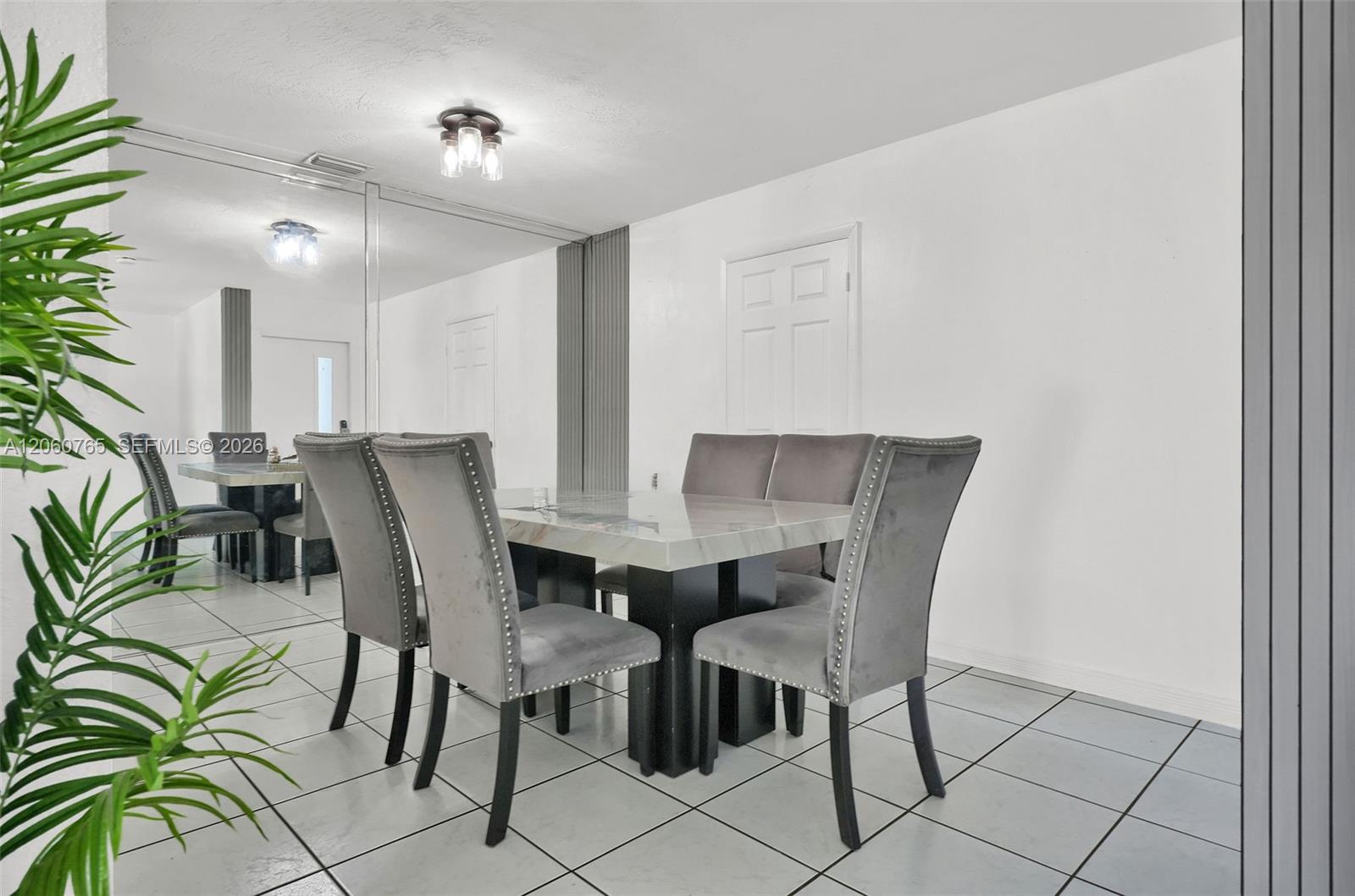 Residential in Hollywood 3