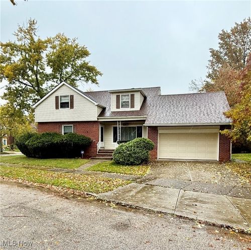 2379 Charney Rd, University Heights, OH, 44118-3769 | Card Image