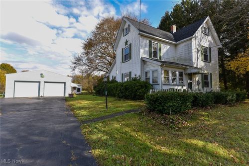 2445 Newton Tomlinson Rd, Newton Falls, OH, 44444-9725 | Card Image