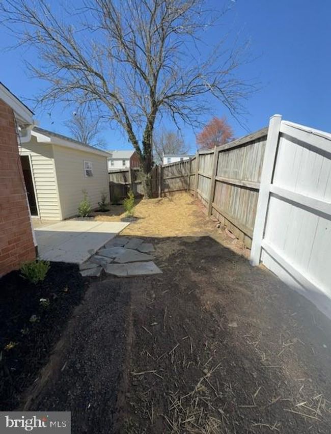 9252 Taney Rd, Townhouse with 3 bedrooms, 2 bathrooms and null parking in MANASSAS VA | Image 16
