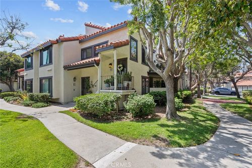 2017 Majorca Dr, Oxnard, CA, 93035-3649 | Card Image