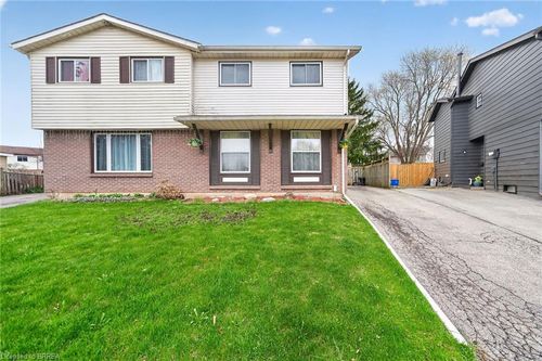 34 Enfield Cres, Brantford, ON, N3P1B2 | Card Image