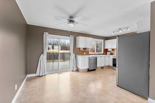 813 Prospect Ave, House other with 3 bedrooms, 3 bathrooms and 3 parking in Acme AB | Image 15