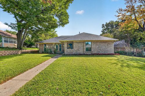 803 Village Green Dr, Rockwall, TX, 75087-3507 | Card Image