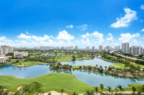 2014-19501 W Country Club Dr, Aventura, FL, 33180-2471 | Card Image