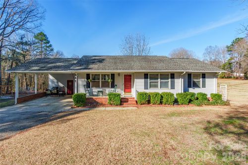 444 Wateree St, Lancaster, SC, 29720-7295 | Card Image