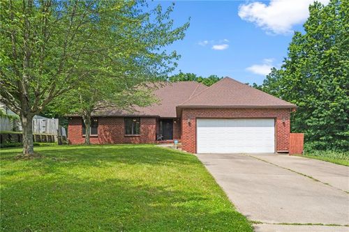 2120 N Liberty St, Independence, MO, 64050-1310 | Card Image