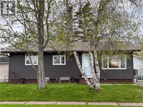 5 Pelton St, Moncton, NB, E1G1L3 | Card Image