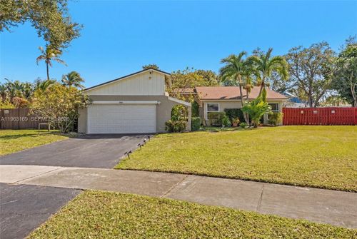 3802 Nw 1st Pl, Deerfield Beach, FL, 33442-8006 | Card Image