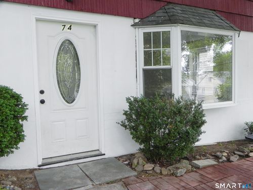 1-74 Ohio Avenue Ext, Norwalk, CT, 06851-2730 | Card Image
