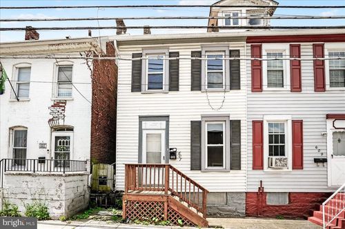 607 Salem Ave, HAGERSTOWN, MD, 21740-4666 | Card Image