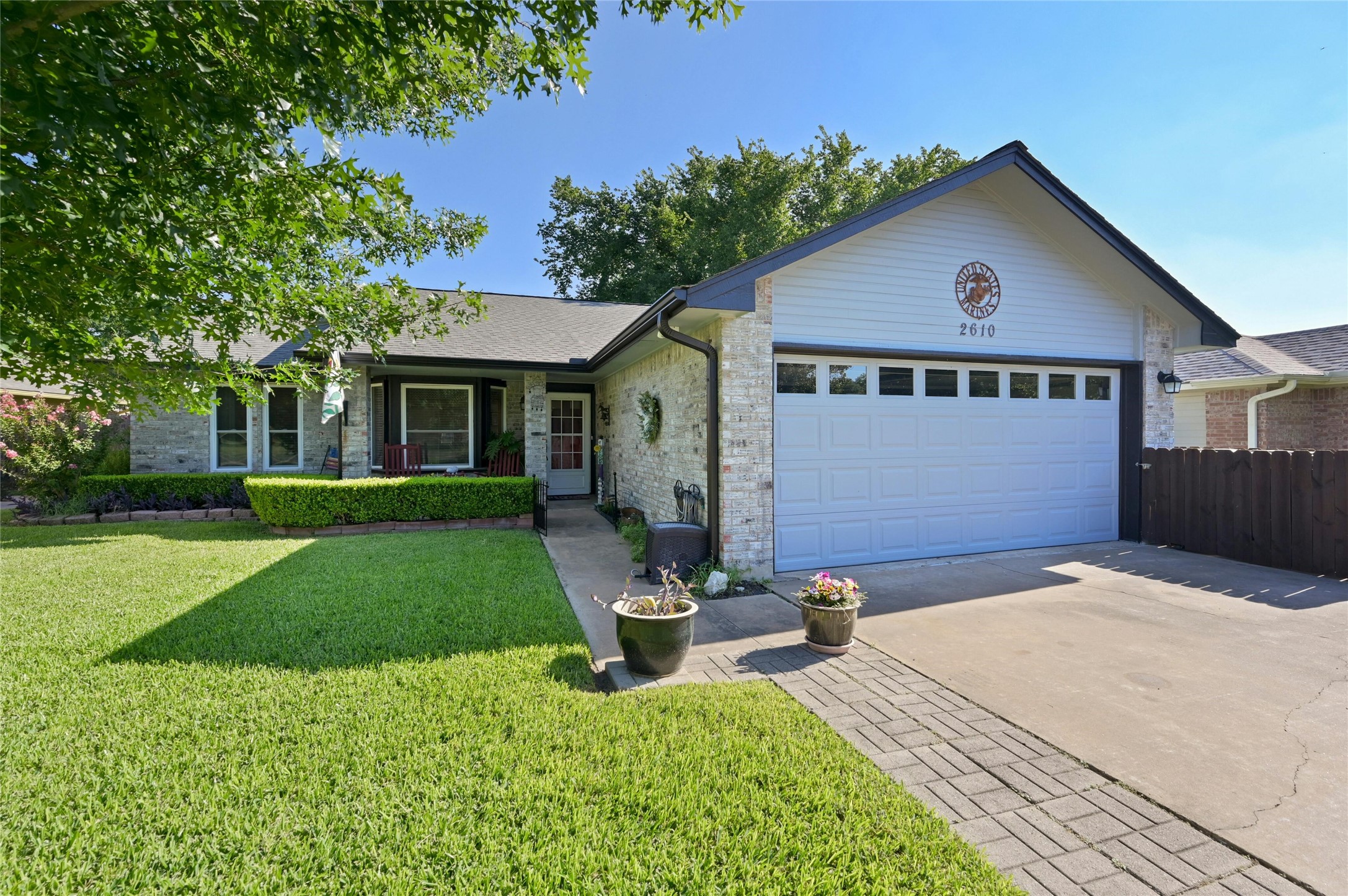 Walker Dr, Leander, TX 78641