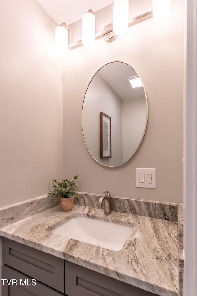 Powder Room | Image 16