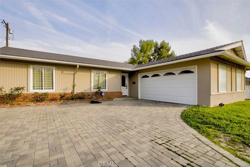 12518 Tibbetts St, Sylmar, CA, 91342-2638 | Card Image