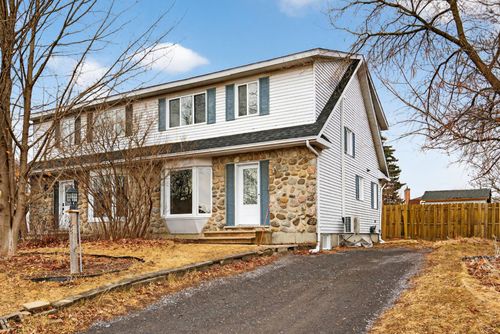 28 Rue Louis-Xv, Saint Jean sur Richelieu, QC, J2W1V7 | Card Image