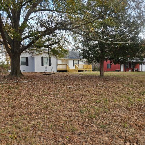 411 Georgia Rd, Edgefield, SC, 29824-3143 | Card Image