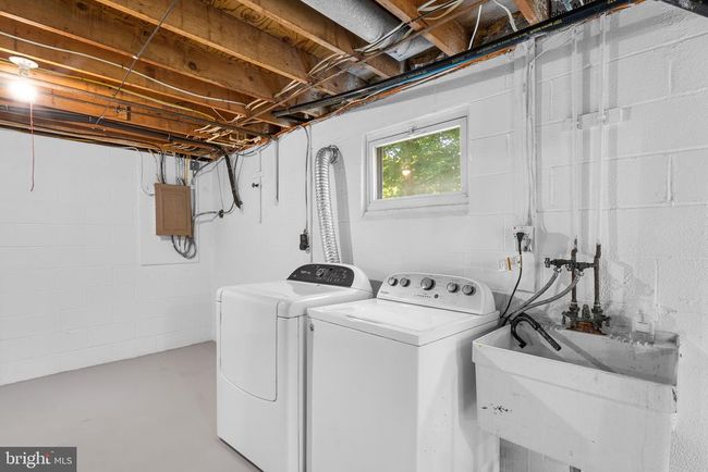 203 Watts Branch Pkwy, House other with 4 bedrooms, 3 bathrooms and null parking in ROCKVILLE MD | Image 37