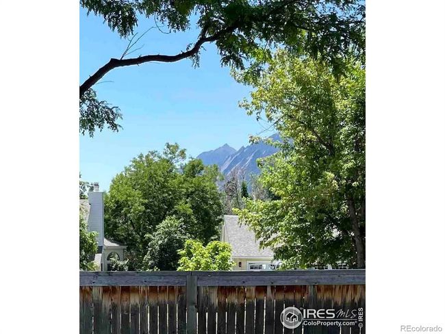 Iconic Boulder Flatiron view | Image 15
