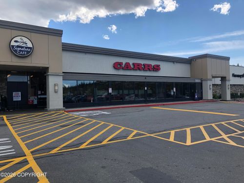 7-5668 Debarr Rd, Anchorage, AK, 99504-2304 | Card Image