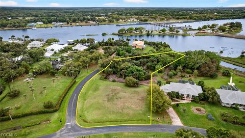18151 Riverchase Ct, ALVA, FL, 33920-3153 | Card Image