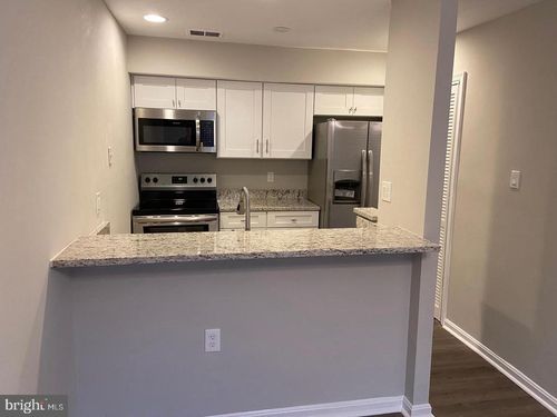 34 Hancock Pl Ne, LEESBURG, VA, 20176-3353 | Card Image