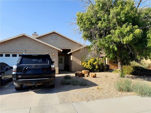2735 Superba Ave, Kingman, AZ, 86401-5265 | Card Image