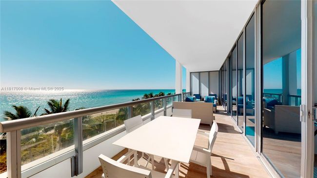 APT-405 - 6799 Collins Ave, Condo with 3 bedrooms, 3 bathrooms and null parking in Miami Beach FL | Image 18