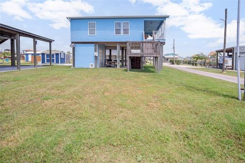898 S Crystal Beach Rd, Crystal Beach, TX, 77650 | Card Image