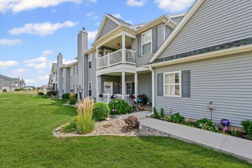 apt-102-3026 E Stillwater Lndg, Urbana, IL, 61802-7176 | Card Image
