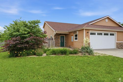 2721 Buttonwood Dr, Manhattan, KS, 66502-7164 | Card Image