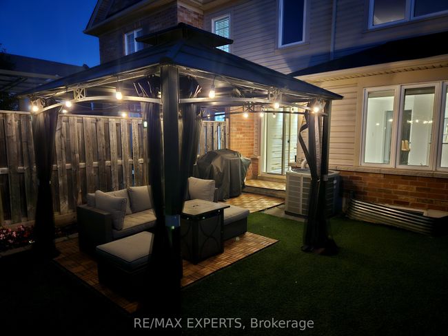 29 Delight Way, House attached with 3 bedrooms, 3 bathrooms and 1 parking in Whitby ON | Image 35