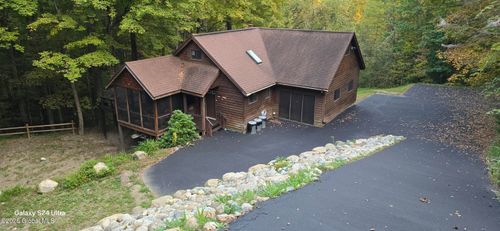 1758 Us Route 9, Schroon Lake, NY, 12870-3005 | Card Image