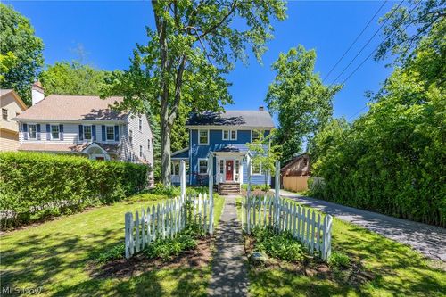 2943 Edgehill Rd, Cleveland Heights, OH, 44118-2017 | Card Image