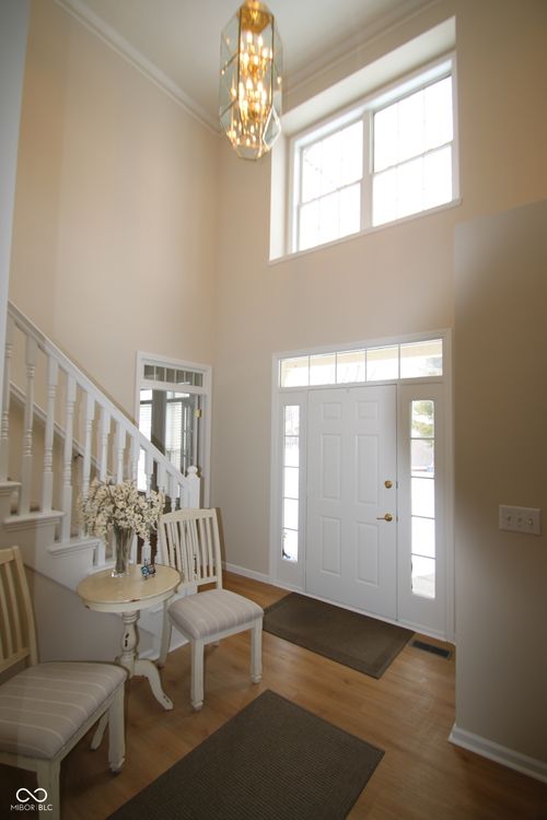 518 Pitney Dr, Noblesville, IN, 46062-8358 | Card Image